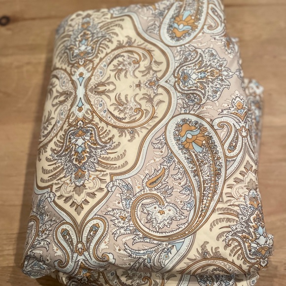 Impressions by Luxor Treasures Other - Impressions By Luxor blue gold butter yellow Queen Full Paisley Duvet Cover